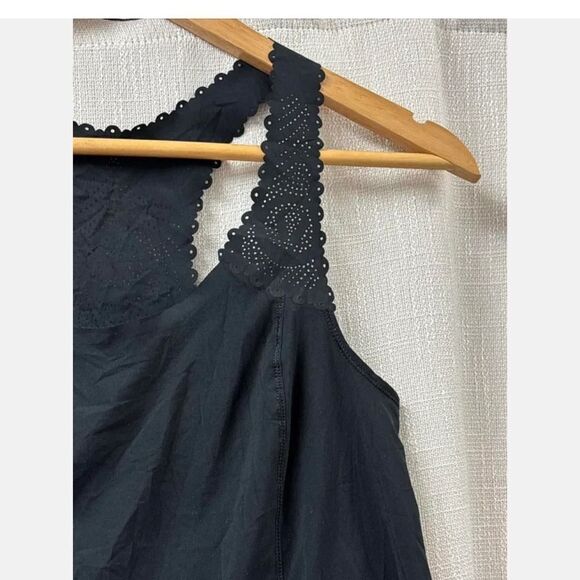 Lululemon Athletica Black Tank Top Wide Straps - Picture 7 of 12